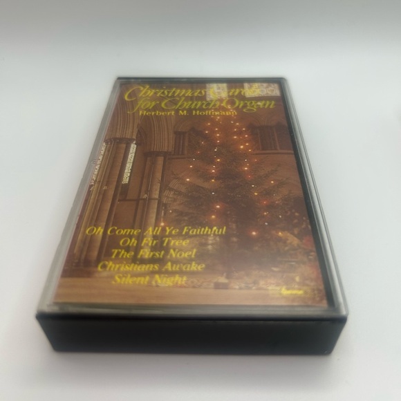 Christmas cassettes, vintage, holiday music, festive, classic retro - Picture 3 of 8